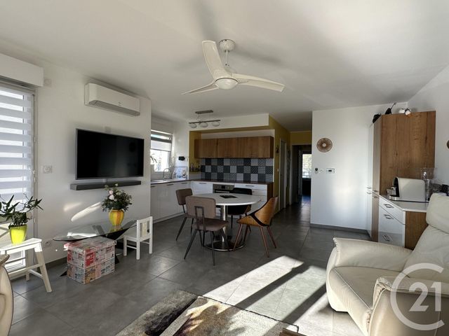 Appartement F4 &agrave; vendre - 4 pi&egrave;ces - 79 m2 - St Cyr Sur Mer - 83 - PROVENCE-ALPES-COTE-D-AZUR