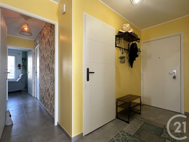 Appartement F4 à vendre - 4 pièces - 79 m2 - St Cyr Sur Mer - 83 - PROVENCE-ALPES-COTE-D-AZUR