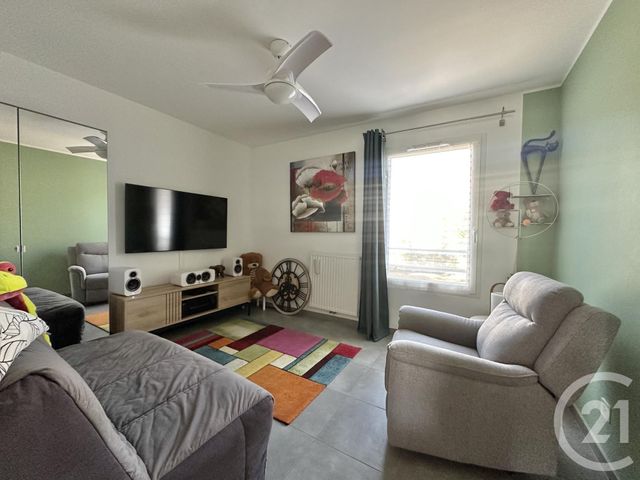 Appartement F4 à vendre - 4 pièces - 79 m2 - St Cyr Sur Mer - 83 - PROVENCE-ALPES-COTE-D-AZUR