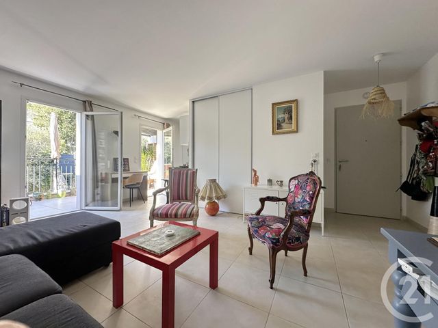 Appartement F3 à vendre - 3 pièces - 50,60 m2 - St Cyr Sur Mer - 83 - PROVENCE-ALPES-COTE-D-AZUR