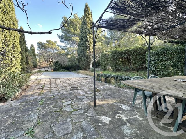 Maison &agrave; vendre - 6 pi&egrave;ces - 175,04 m2 - Le Beausset - 83 - PROVENCE-ALPES-COTE-D-AZUR