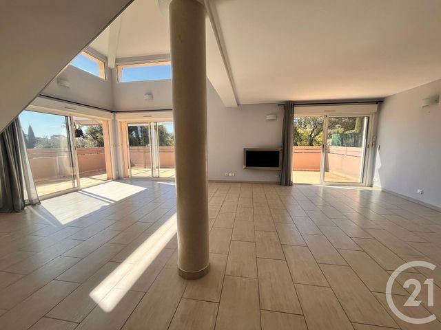 Appartement F4 &agrave; vendre - 5 pi&egrave;ces - 89 m2 - St Cyr Sur Mer - 83 - PROVENCE-ALPES-COTE-D-AZUR