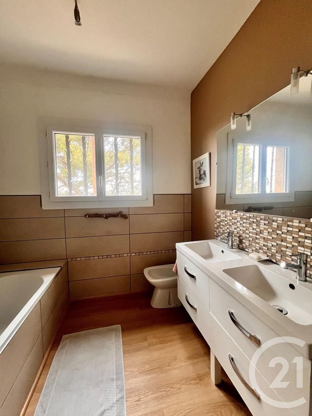 Maison &agrave; vendre - 7 pi&egrave;ces - 160 m2 - St Cyr Sur Mer - 83 - PROVENCE-ALPES-COTE-D-AZUR