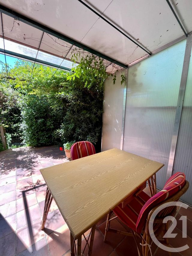 Appartement F3 &agrave; vendre - 3 pi&egrave;ces - 55,80 m2 - St Cyr Sur Mer - 83 - PROVENCE-ALPES-COTE-D-AZUR