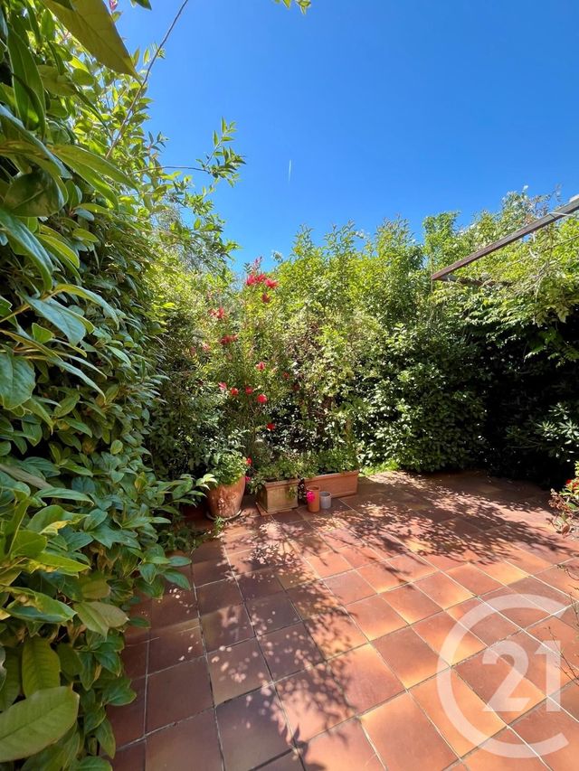 Appartement F3 &agrave; vendre - 3 pi&egrave;ces - 55,80 m2 - St Cyr Sur Mer - 83 - PROVENCE-ALPES-COTE-D-AZUR
