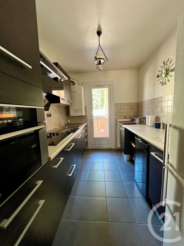 Appartement F3 &agrave; vendre - 3 pi&egrave;ces - 55,80 m2 - St Cyr Sur Mer - 83 - PROVENCE-ALPES-COTE-D-AZUR