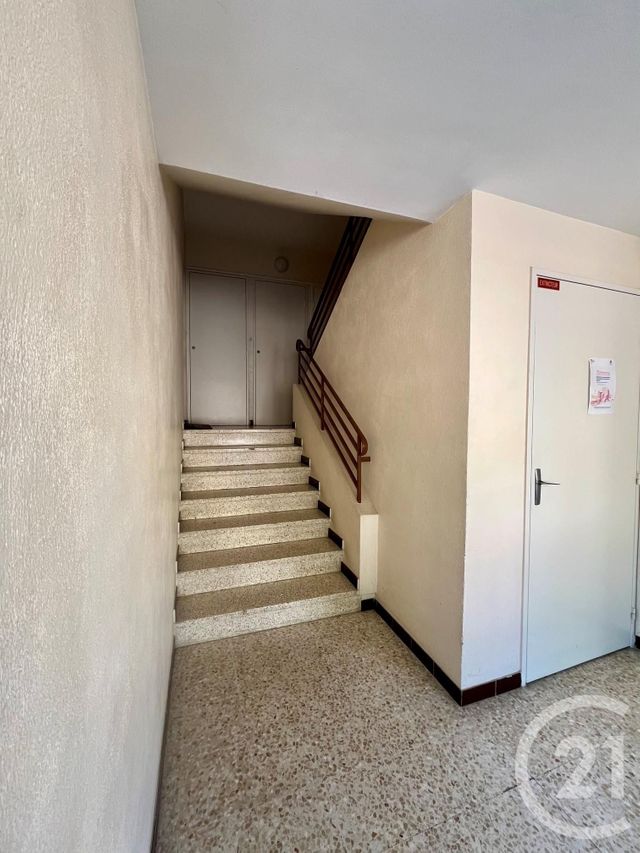 Appartement F3 &agrave; vendre - 3 pi&egrave;ces - 55,80 m2 - St Cyr Sur Mer - 83 - PROVENCE-ALPES-COTE-D-AZUR