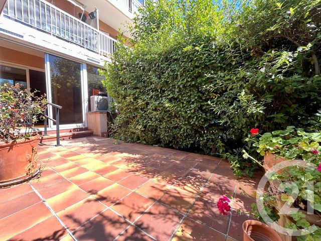 Appartement F3 &agrave; vendre - 3 pi&egrave;ces - 55,80 m2 - St Cyr Sur Mer - 83 - PROVENCE-ALPES-COTE-D-AZUR