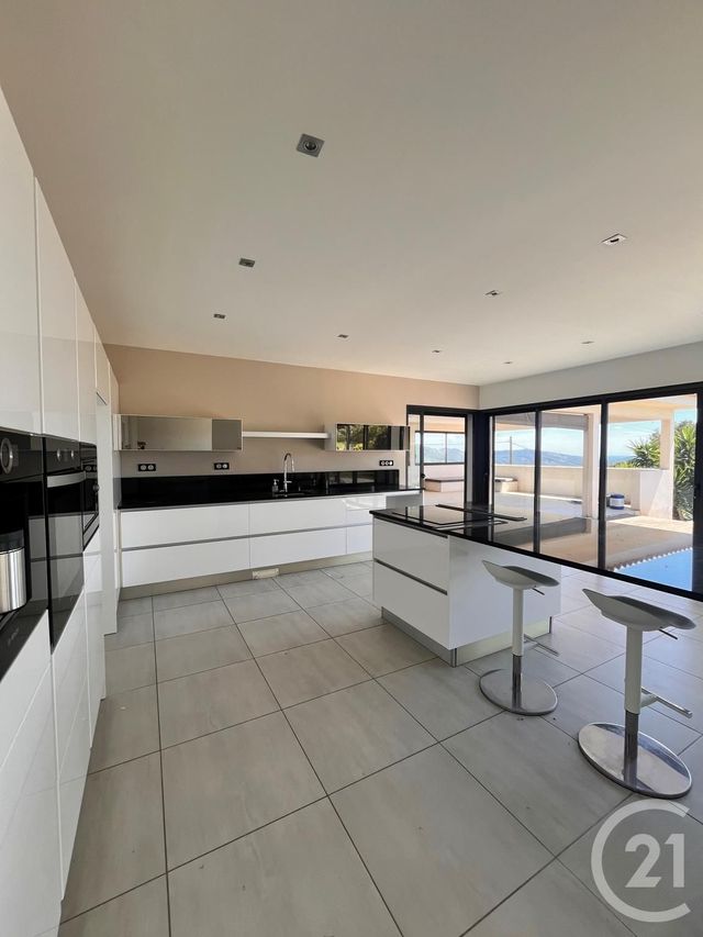 Maison &agrave; vendre - 6 pi&egrave;ces - 240 m2 - La Cadiere D Azur - 83 - PROVENCE-ALPES-COTE-D-AZUR