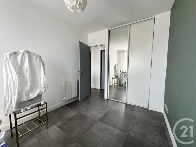 Appartement F4 &agrave; vendre - 4 pi&egrave;ces - 74 m2 - St Cyr Sur Mer - 83 - PROVENCE-ALPES-COTE-D-AZUR