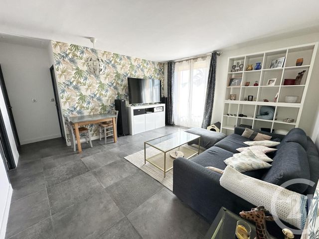 Appartement F4 &agrave; vendre - 4 pi&egrave;ces - 74 m2 - St Cyr Sur Mer - 83 - PROVENCE-ALPES-COTE-D-AZUR