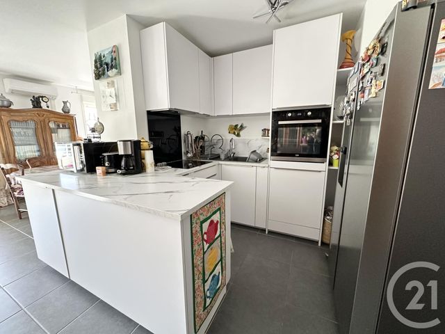 Appartement F3 &agrave; vendre - 3 pi&egrave;ces - 85 m2 - St Cyr Sur Mer - 83 - PROVENCE-ALPES-COTE-D-AZUR