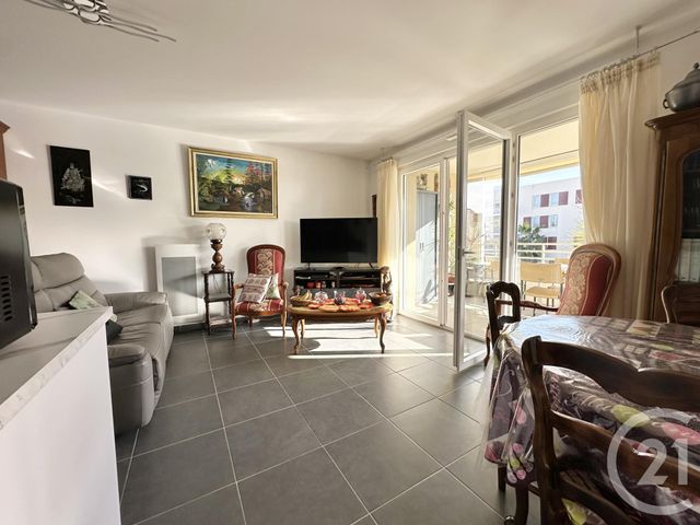 Appartement F3 &agrave; vendre - 3 pi&egrave;ces - 85 m2 - St Cyr Sur Mer - 83 - PROVENCE-ALPES-COTE-D-AZUR