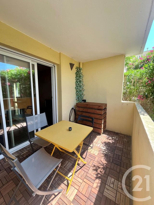 Appartement F3 &agrave; louer - 3 pi&egrave;ces - 55,98 m2 - Six Fours Les Plages - 83 - PROVENCE-ALPES-COTE-D-AZUR