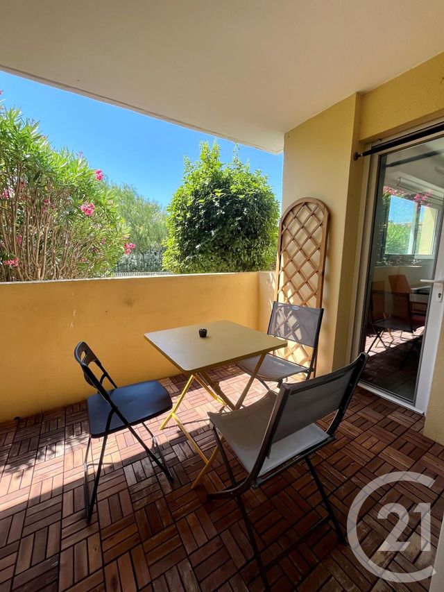Appartement F3 &agrave; louer - 3 pi&egrave;ces - 55,98 m2 - Six Fours Les Plages - 83 - PROVENCE-ALPES-COTE-D-AZUR