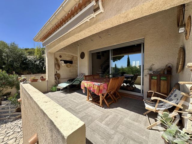 Maison &agrave; vendre - 3 pi&egrave;ces - 87 m2 - La Cadiere D Azur - 83 - PROVENCE-ALPES-COTE-D-AZUR