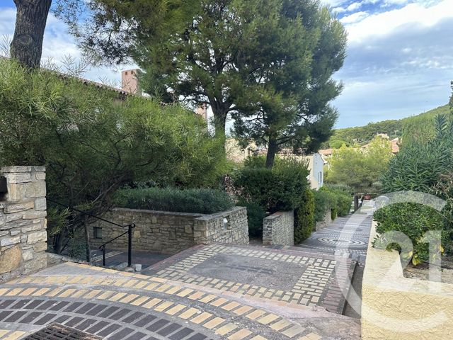 Appartement F3 &agrave; vendre - 3 pi&egrave;ces - 60,42 m2 - St Cyr Sur Mer - 83 - PROVENCE-ALPES-COTE-D-AZUR