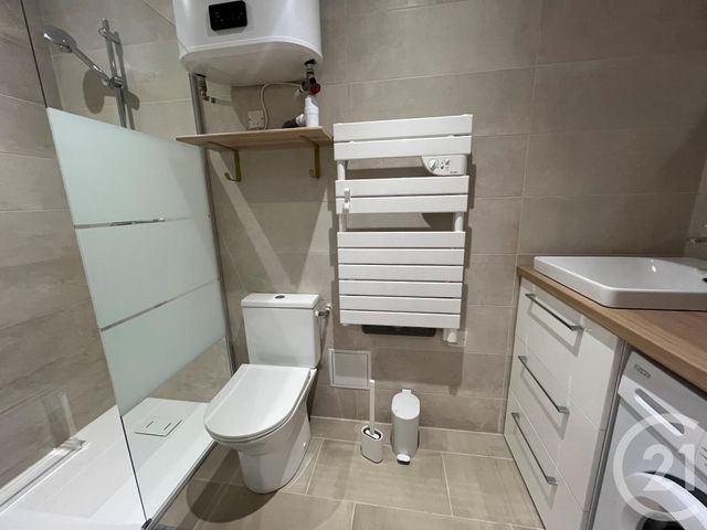 Appartement T2 &agrave; louer - 2 pi&egrave;ces - 37,17 m2 - St Cyr Sur Mer - 83 - PROVENCE-ALPES-COTE-D-AZUR