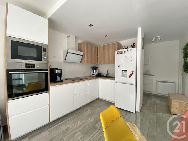 Appartement F3 &agrave; vendre - 3 pi&egrave;ces - 53,06 m2 - St Cyr Sur Mer - 83 - PROVENCE-ALPES-COTE-D-AZUR