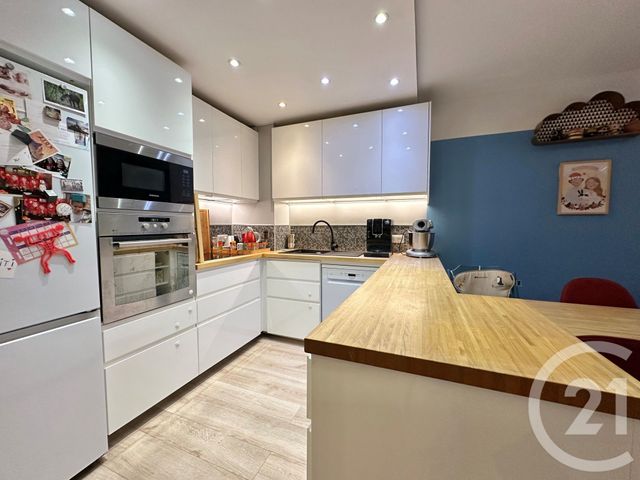 Appartement F3 &agrave; vendre - 3 pi&egrave;ces - 56 m2 - St Cyr Sur Mer - 83 - PROVENCE-ALPES-COTE-D-AZUR
