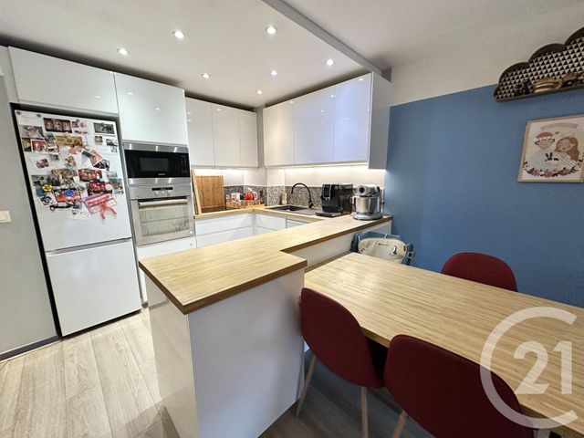 Appartement F3 &agrave; vendre - 3 pi&egrave;ces - 56 m2 - St Cyr Sur Mer - 83 - PROVENCE-ALPES-COTE-D-AZUR