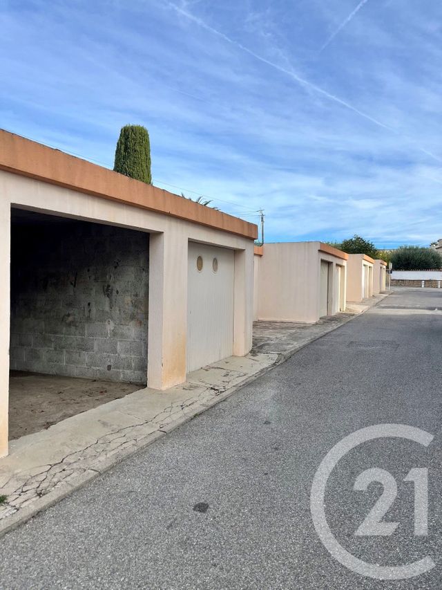 Parking &agrave; vendre - 16,39 m2 - St Cyr Sur Mer - 83 - PROVENCE-ALPES-COTE-D-AZUR