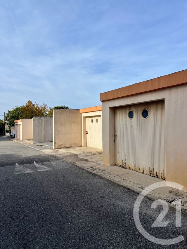 Parking &agrave; vendre - 16,39 m2 - St Cyr Sur Mer - 83 - PROVENCE-ALPES-COTE-D-AZUR