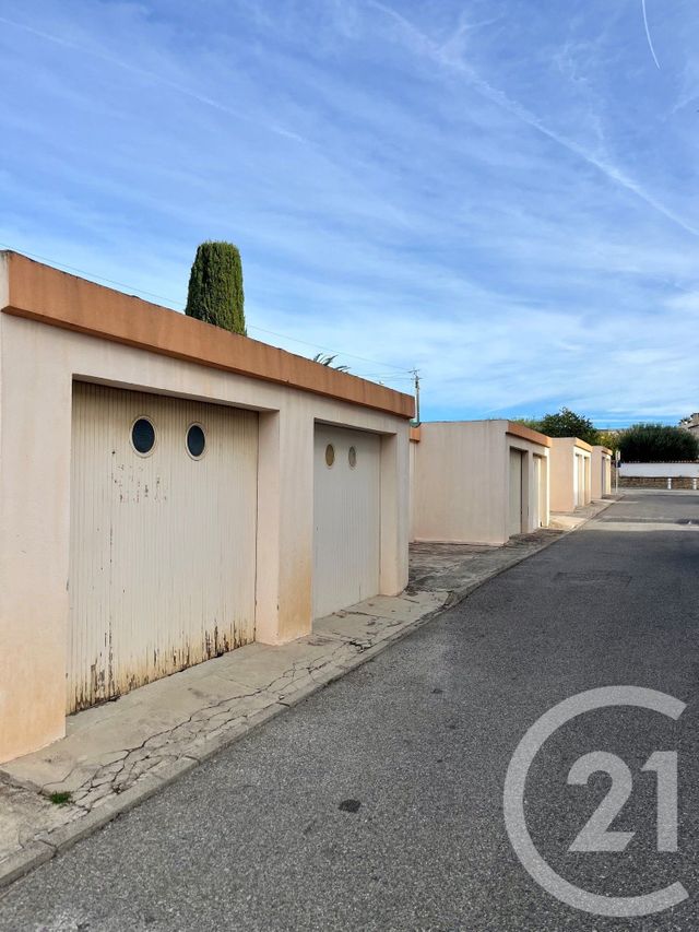 Parking &agrave; vendre - 16,39 m2 - St Cyr Sur Mer - 83 - PROVENCE-ALPES-COTE-D-AZUR