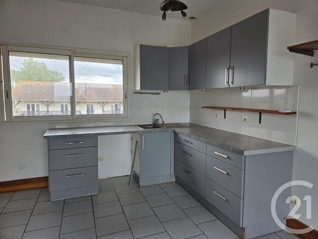 Appartement à vendre - 4 pièces - 98 m2 - Blonville Sur Mer - 14 - BASSE-NORMANDIE