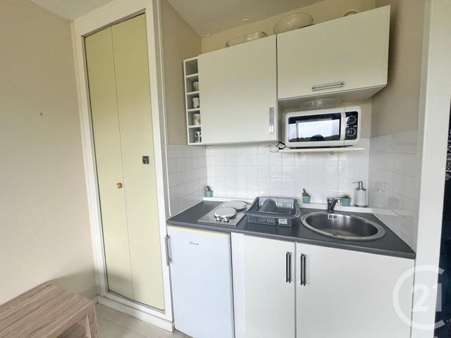 Appartement F1 &agrave; louer - 1 pi&egrave;ce - 24,43 m2 - Villers Sur Mer - 14 - BASSE-NORMANDIE