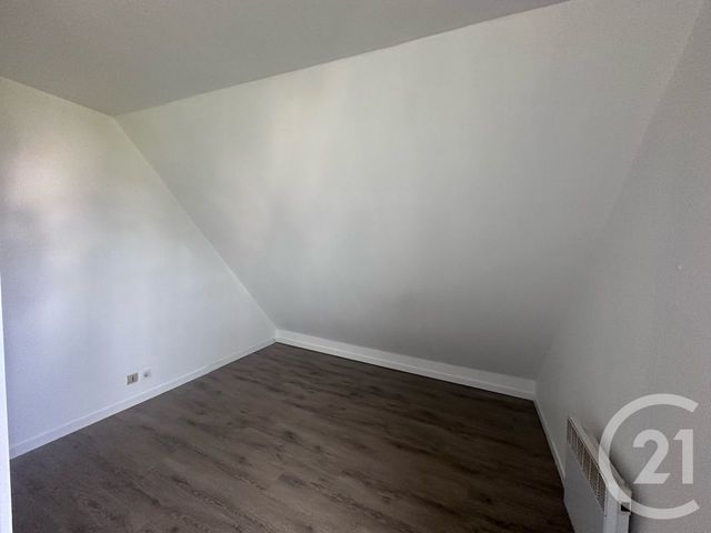 Maison &agrave; louer - 5 pi&egrave;ces - 65 m2 - Villers Sur Mer - 14 - BASSE-NORMANDIE