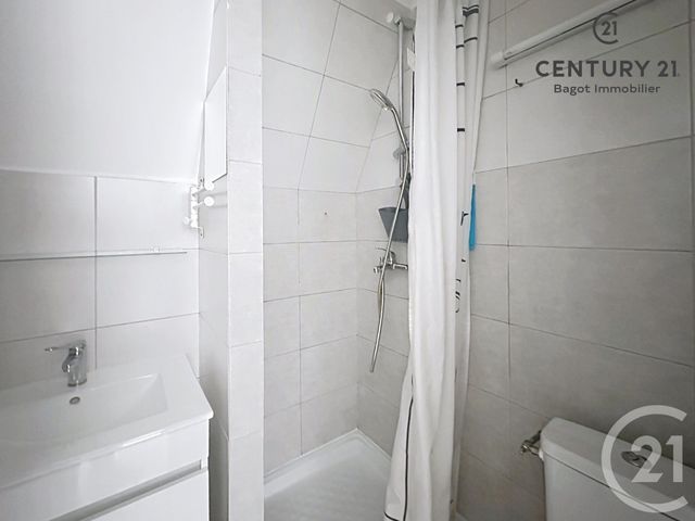 Appartement F2 &agrave; louer - 2 pi&egrave;ces - 27 m2 - Villers Sur Mer - 14 - BASSE-NORMANDIE