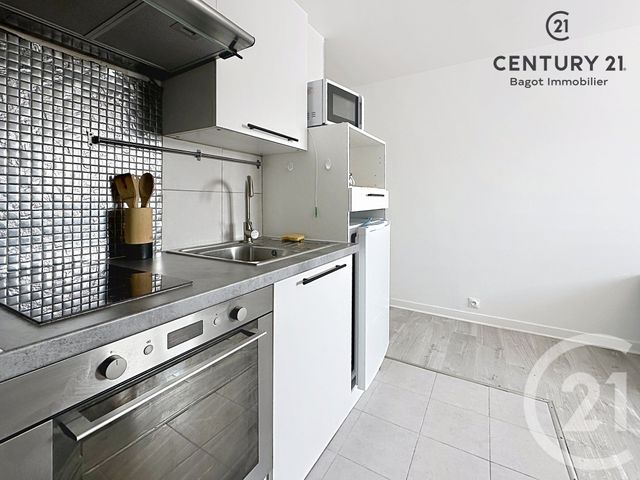 Appartement F2 &agrave; louer - 2 pi&egrave;ces - 27 m2 - Villers Sur Mer - 14 - BASSE-NORMANDIE