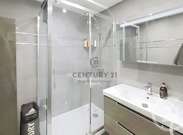 Appartement &agrave; louer - 2 pi&egrave;ces - 55 m2 - Deauville - 14 - BASSE-NORMANDIE