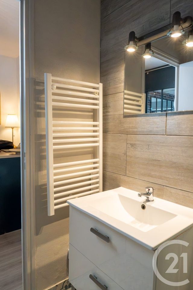Appartement Studio &agrave; louer - 1 pi&egrave;ce - 20,40 m2 - Blonville Sur Mer - 14 - BASSE-NORMANDIE