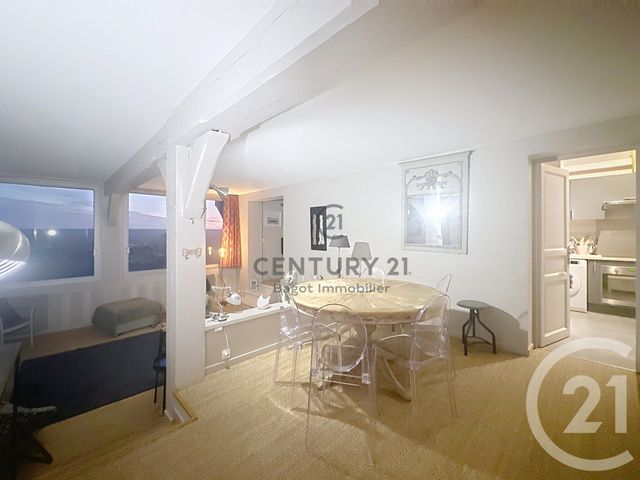 Appartement &agrave; louer - 5 pi&egrave;ces - 70 m2 - Tourgeville - 14 - BASSE-NORMANDIE