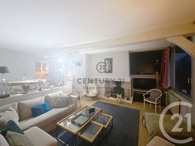 Appartement &agrave; louer - 5 pi&egrave;ces - 70 m2 - Tourgeville - 14 - BASSE-NORMANDIE