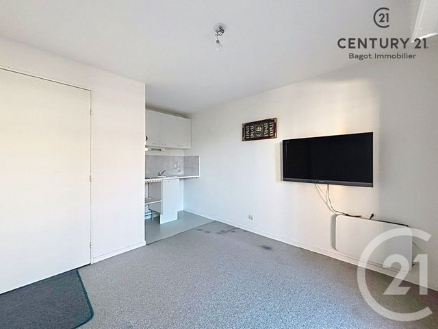 Appartement F2 &agrave; louer - 2 pi&egrave;ces - 30 m2 - Villers Sur Mer - 14 - BASSE-NORMANDIE