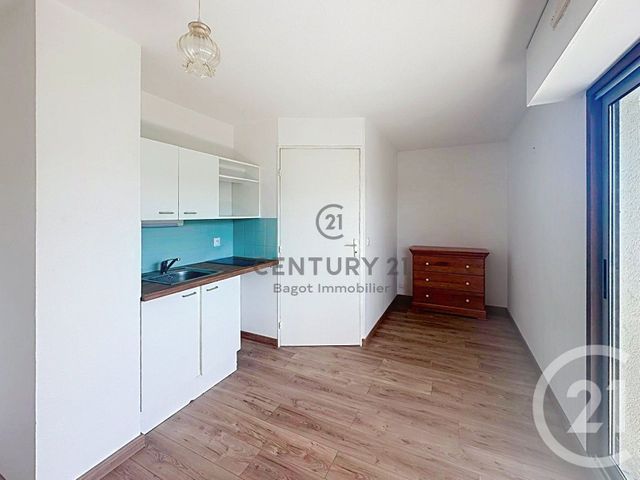 Appartement F2 &agrave; louer - 2 pi&egrave;ces - 24,87 m2 - Villers Sur Mer - 14 - BASSE-NORMANDIE