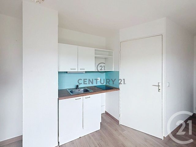 Appartement F2 &agrave; louer - 2 pi&egrave;ces - 24,87 m2 - Villers Sur Mer - 14 - BASSE-NORMANDIE