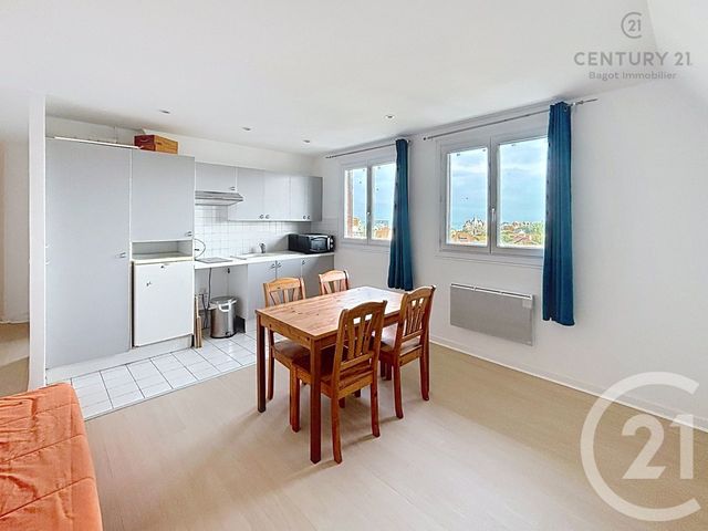 Appartement F2 &agrave; louer - 2 pi&egrave;ces - 28,90 m2 - Villers Sur Mer - 14 - BASSE-NORMANDIE