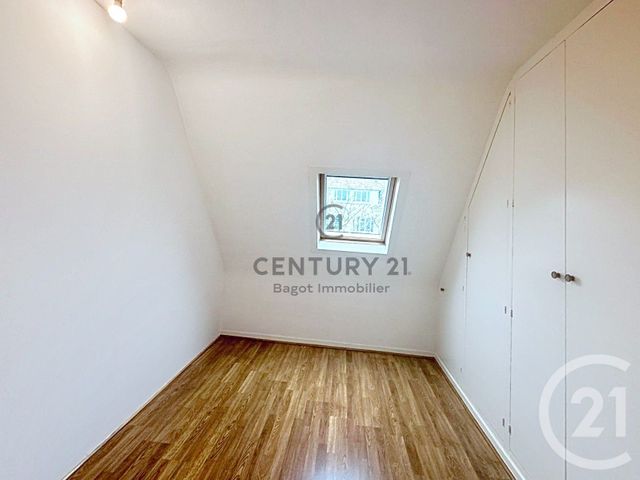 Appartement F4 &agrave; louer - 4 pi&egrave;ces - 65 m2 - Pont L Eveque - 14 - BASSE-NORMANDIE