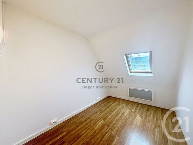 Appartement F4 &agrave; louer - 4 pi&egrave;ces - 65 m2 - Pont L Eveque - 14 - BASSE-NORMANDIE