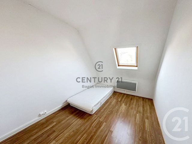 Appartement F4 &agrave; louer - 4 pi&egrave;ces - 65 m2 - Pont L Eveque - 14 - BASSE-NORMANDIE