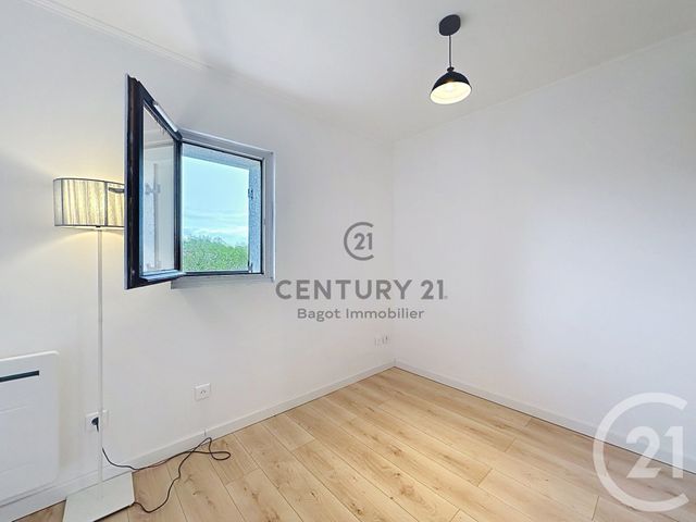 Appartement Studio &agrave; louer - 1 pi&egrave;ce - 24 m2 - Varaville - 14 - BASSE-NORMANDIE