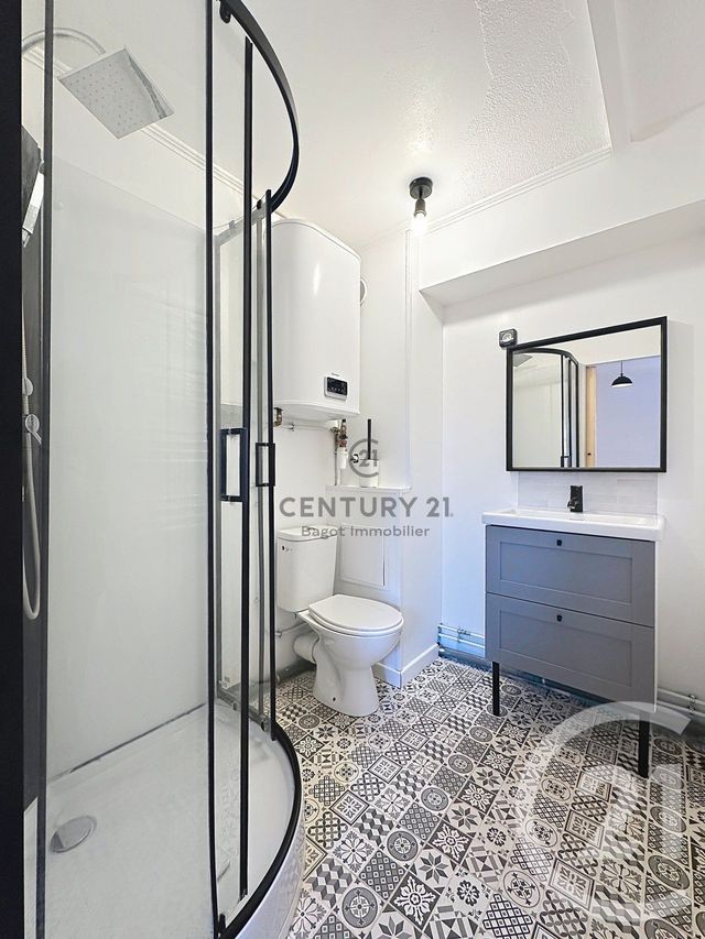 Appartement Studio &agrave; louer - 1 pi&egrave;ce - 24 m2 - Varaville - 14 - BASSE-NORMANDIE