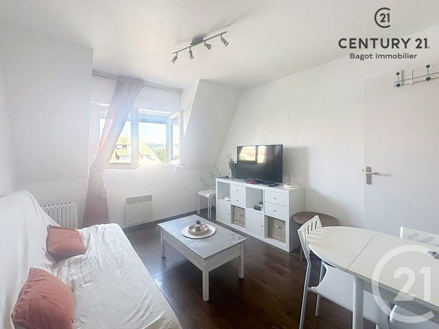 Appartement F2 &agrave; louer - 2 pi&egrave;ces - 25 m2 - Villers Sur Mer - 14 - BASSE-NORMANDIE