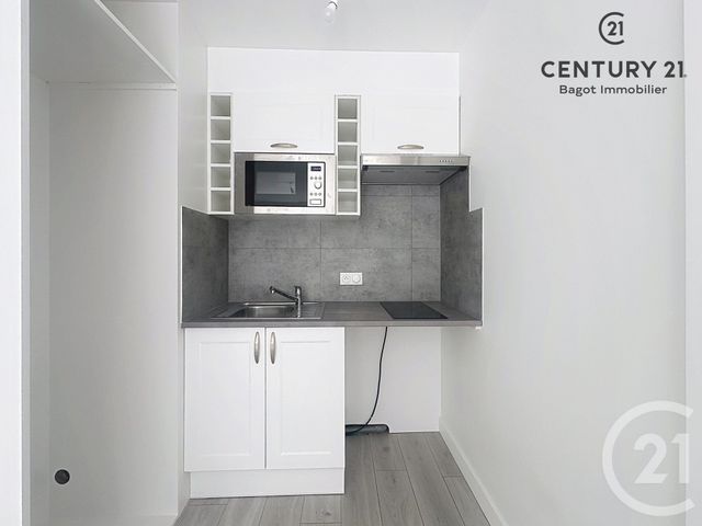 Appartement F3 &agrave; louer - 3 pi&egrave;ces - 47,73 m2 - Deauville - 14 - BASSE-NORMANDIE