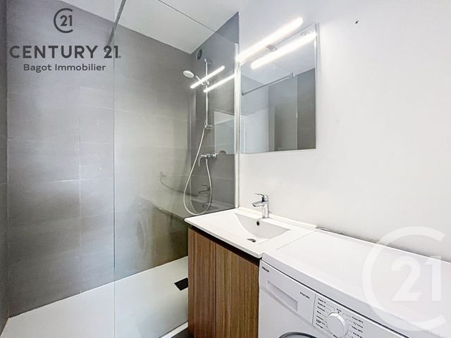 Appartement &agrave; louer - 3 pi&egrave;ces - 36 m2 - Villers Sur Mer - 14 - BASSE-NORMANDIE
