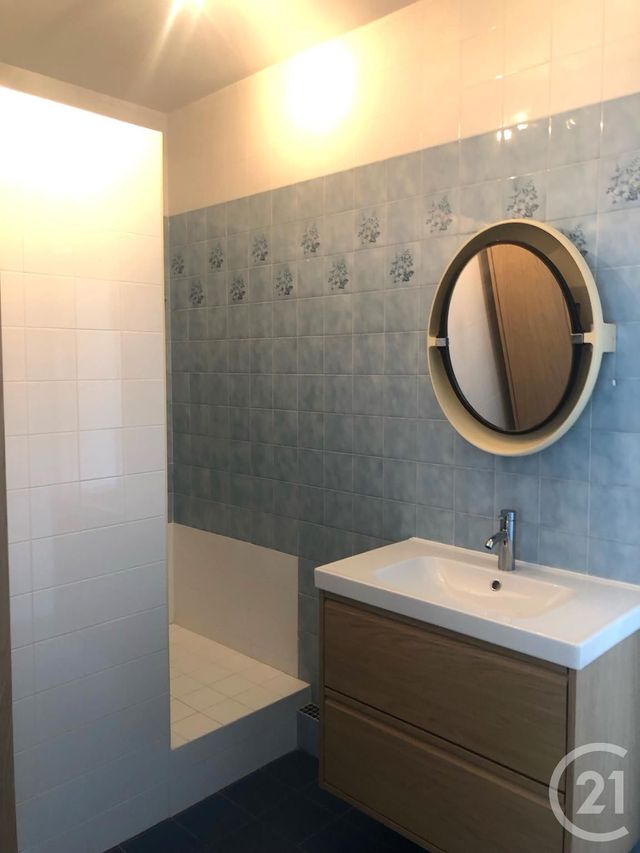 Appartement T3 &agrave; louer - 3 pi&egrave;ces - 79,18 m2 - Quiberon - 56 - BRETAGNE